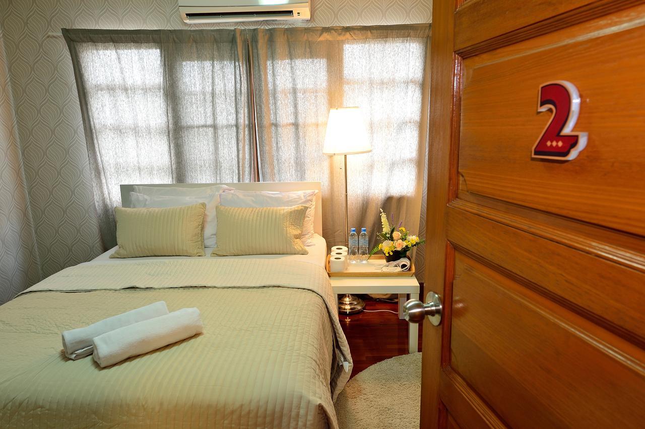 Lost And Found Bed And Breakfast Bangkok Exterior photo